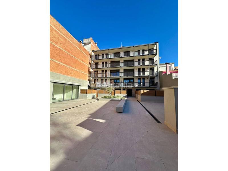 Foto 7669ad2b-2a9f-4008-b6da-580531d88e88. Location appartement avec chauffage parking piscine dans Sabadell