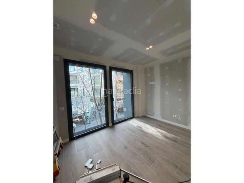 Foto ee9a7ab4-5410-4e18-a5b8-7d9e4f938e25. Rent triplex with heating in Centre Sabadell