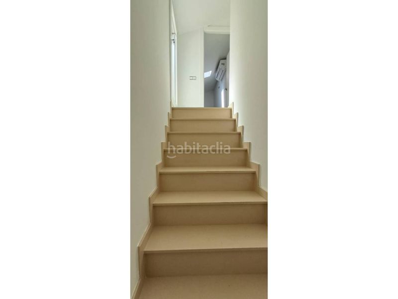 Foto ed54c9a9-f865-4ac4-88e5-bd3f3f85b178. Dúplex amb calefacció a Creu Alta Sabadell