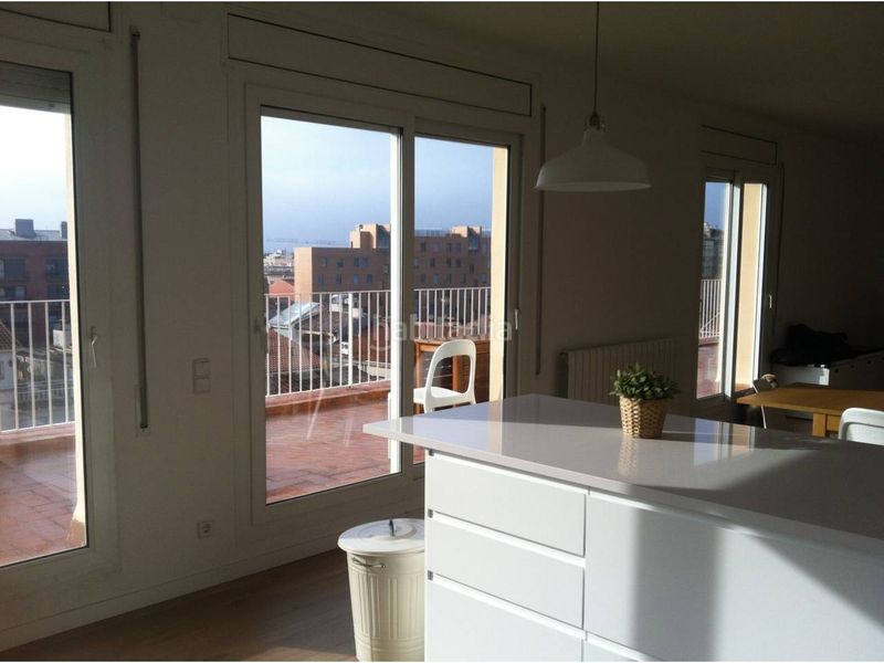 Foto 67589f35-fdf1-4a55-95b7-0d71a13fd5ca. Lloguer àtic amb calefacció a Centre Sabadell