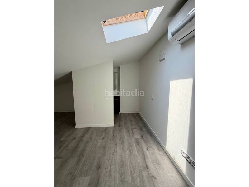 Foto 5c795db9-e978-40ae-984b-b6a386482f6e. Dúplex amb calefacció a Creu Alta Sabadell