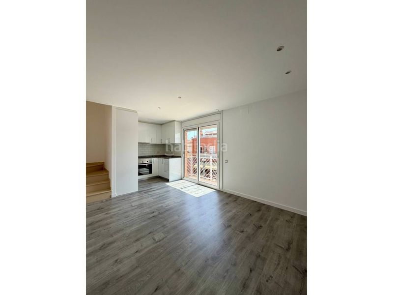 Foto d7e2177c-5015-43b3-9c7d-47b97ec533b8. Dúplex amb calefacció a Creu Alta Sabadell