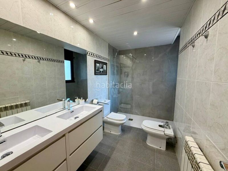 Foto ff1477a5-3fcf-4312-9b19-79184a34f027. Rent flat with heating parking in Creu Alta Sabadell