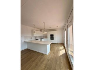 Location Attique  Calle industria. Ático de 4 habitaciones con 2 terrazas en el centro de sabadell