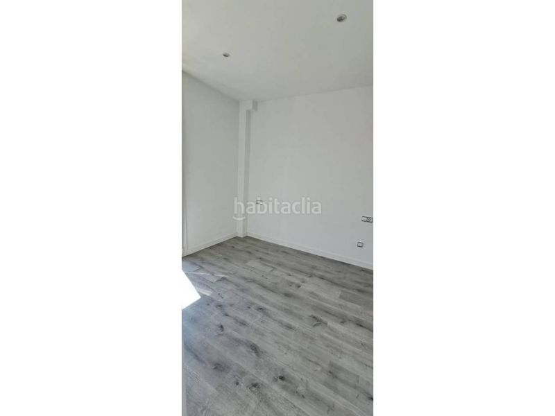 Foto a6da1da0-e7b3-4855-9ec2-1d6413a7650a. Dúplex amb calefacció a Creu Alta Sabadell
