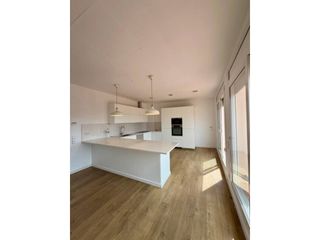 Attico  Calle industria. Ático de 4 habitaciones con 2 terrazas en el centro de sabadell