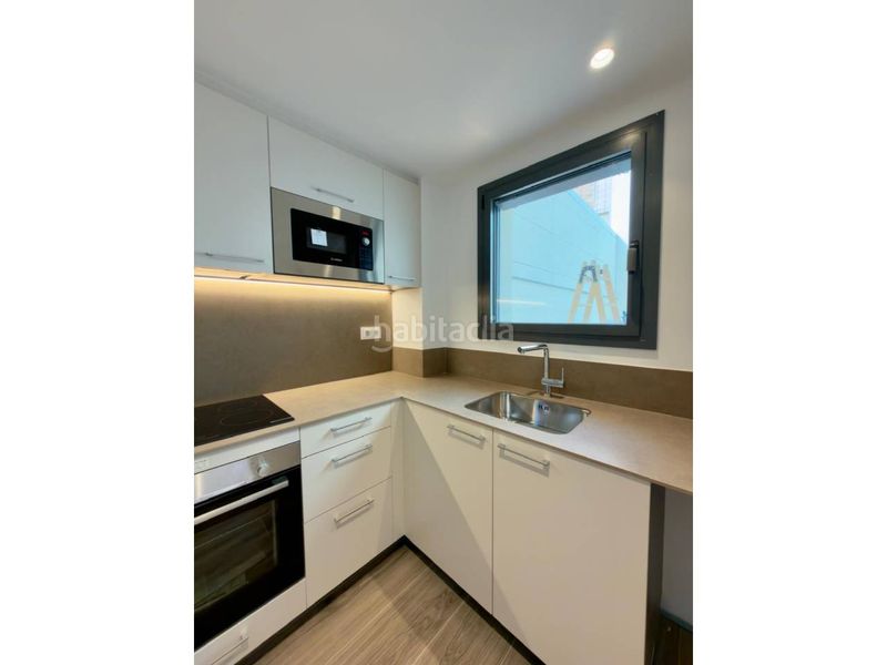 Foto dfe99e39-b6a4-4187-9c0e-37583bba89ec. Rent triplex with heating in Centre Sabadell