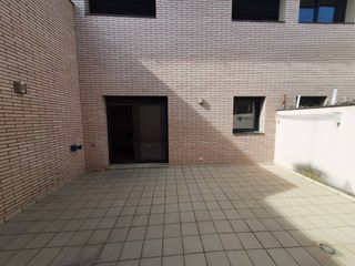 Location Appartement  Calle doctor ventalló. No se atenderá llamadas interesados tienen que venir a la oficin