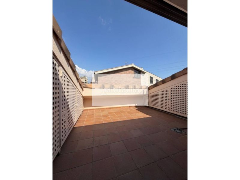 Foto b1ec7b18-f995-40bd-a746-937e24a1b1a7. Haus mit heizung parking in Centre Sant Quirze del Vallès