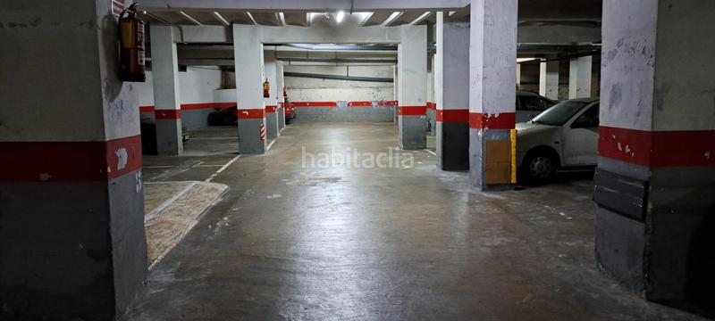 Foto 0dd92367-3e90-4879-81aa-dafabab770e9. Car parking in La Marina del Port Barcelona