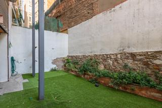 Loft in El Poble Sec - Parc de Montjuïc. Dúplex tipo loft con terraza en poble sec