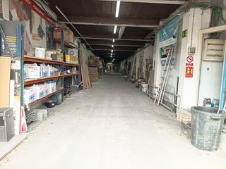 Local Comercial  Carrer de genís sala. Gran local comercial en venta en santa perpètua de mogoda  865 m