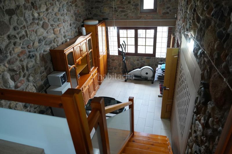 Foto bbef60c4-62c0-4938-877e-881e0eddd349. Masia amb aparcament piscina a Tres Torres Granollers