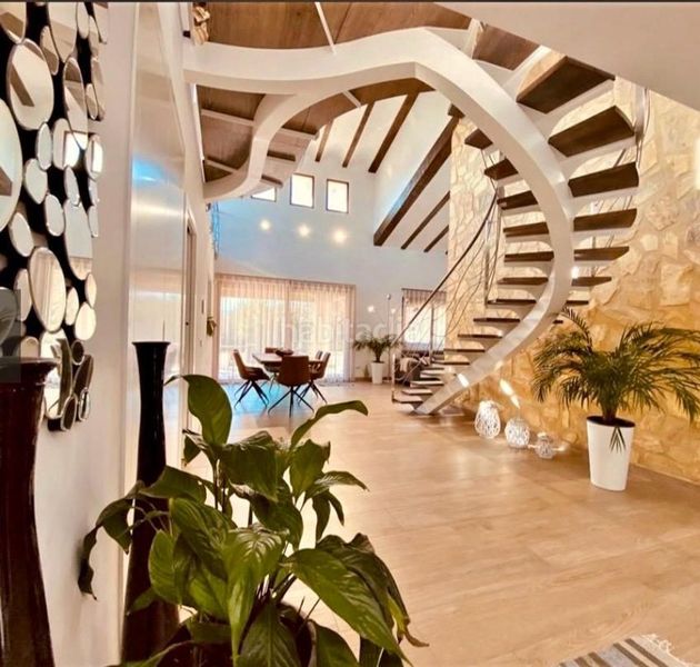 Foto 3b991d50-2d5a-4d9a-ad34-3a0506f58779. Xalet amb piscina a Albaida