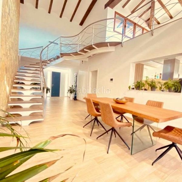 Foto 62d90444-4b80-4bc4-ba37-037934e0cc2c. Xalet amb piscina a Albaida