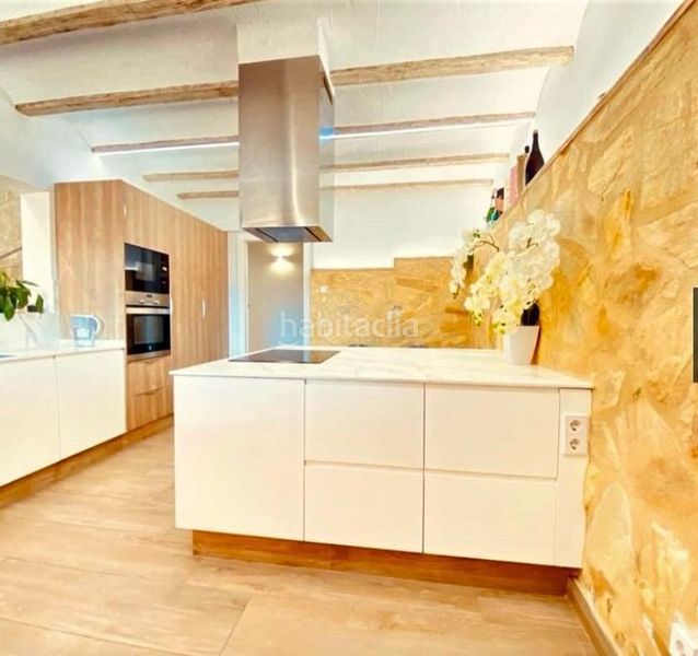 Foto ad6cdf80-f7ad-4a1e-bfc2-1ca40da07c18. Xalet amb piscina a Albaida