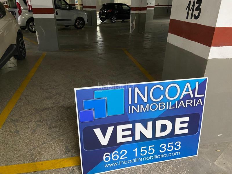 Foto d026ac44-3219-4090-a6c2-e3f6d495739a. Autoparkplatz in Albaida