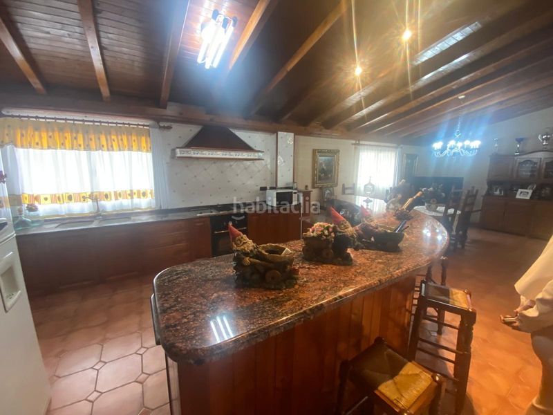 Foto f0119fee-f2e1-46c5-96d3-369bdf665c64. Casa amb aparcament a Albaida