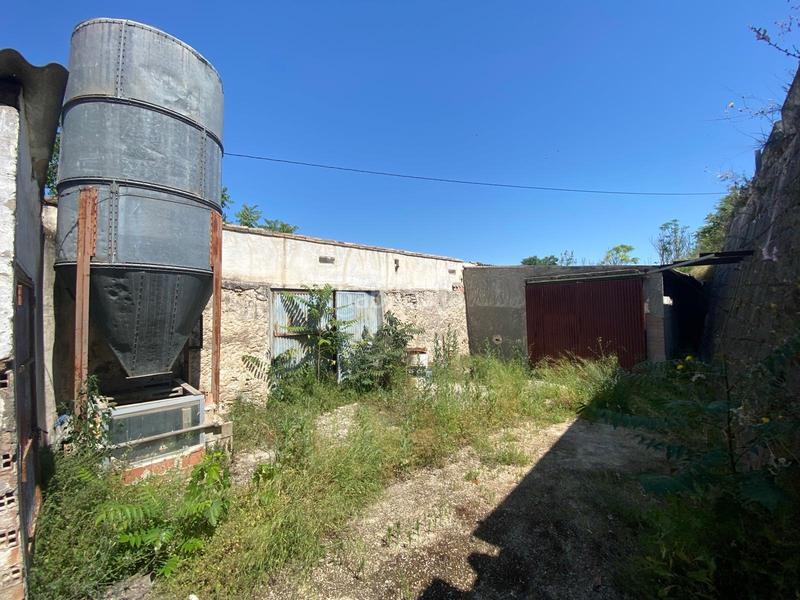 Foto 82122e2a-d541-424f-8dc6-7b9aa23635a9. Wohngrundstück in Montaverner