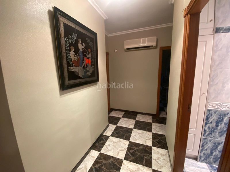 Foto b7cfab3b-1507-486e-b27a-089344e4bf86. Pis a Pobla del Duc (la)