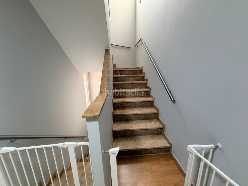 Foto 3758835e-7391-4c99-8ba0-e6528ee83268. Casa adossada amb aparcament a Albaida