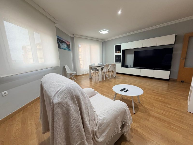 Foto 903053df-f848-44e3-9f3d-153d821fb145. Casa adossada amb aparcament a Albaida