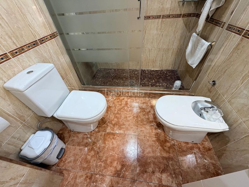 Foto d1fc96a0-a992-4b2f-abe3-d2d2e31619bf. Casa adossada amb aparcament a Albaida