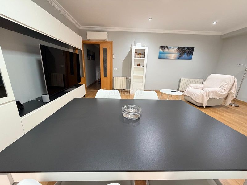 Foto f8abec9d-595c-4eea-9a52-beef2e455982. Casa adossada amb aparcament a Albaida