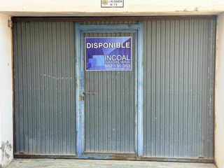 Aparcament cotxe a Albaida