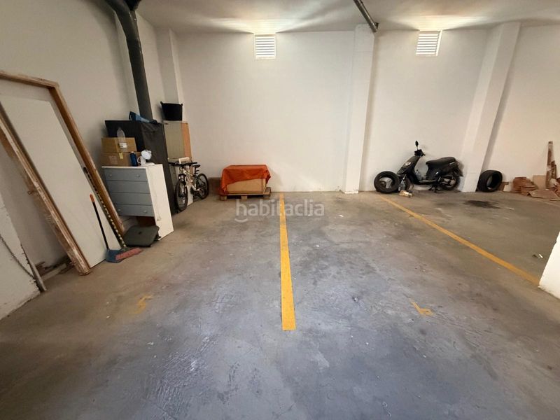 Foto a4c2c3cc-fed7-44f2-9238-9abd6fb76a49. Aparcament cotxe a Albaida