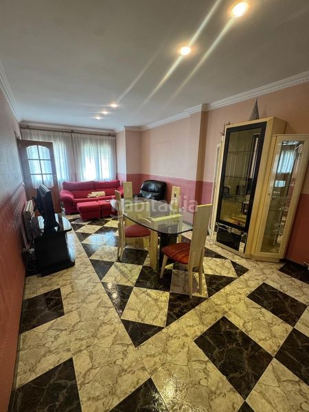 Foto decd4a3a-e433-429f-b60b-3d50b2b667b7. Pis a Pobla del Duc (la)