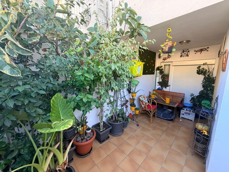 Foto 4131d985-b2a0-41e8-a31d-281daebd9210. Casa adossada amb aparcament a Palomar