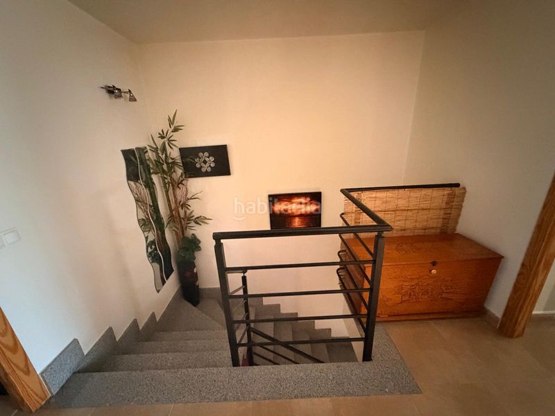 Foto 5a9d3582-3bc3-4c88-856f-9c1818f581a2. Casa adossada amb aparcament a Palomar