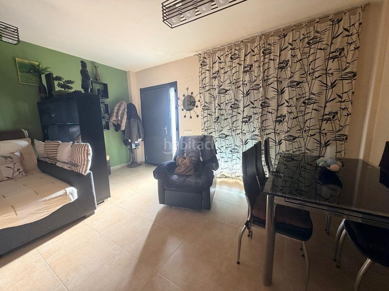 Foto a38b3df8-fd17-4535-ad38-ce2105fb149b. Casa adossada amb aparcament a Palomar
