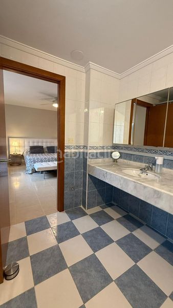Foto cb054dd3-adc1-4439-8e37-a5cbd1b0d135. Pis a Albaida