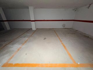 Car parking in Albaida