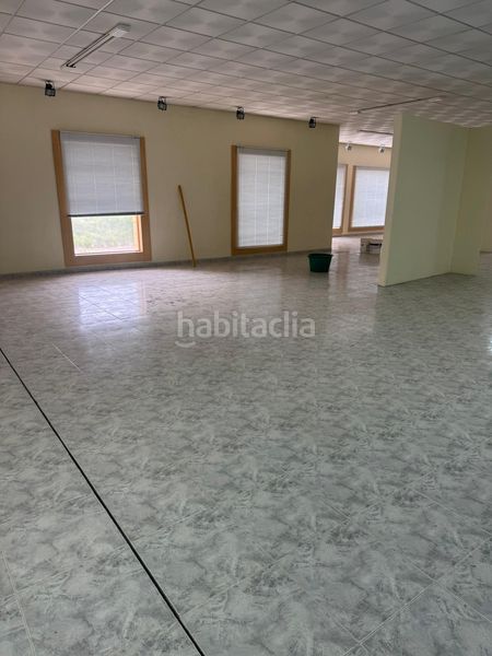 Foto 0c216132-df8c-4f63-84d4-4153165d2875. Nau industrial a Albaida