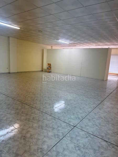 Foto 42c00bef-ad4e-4c1c-9089-e3e8e8b1f8fd. Nau industrial a Albaida