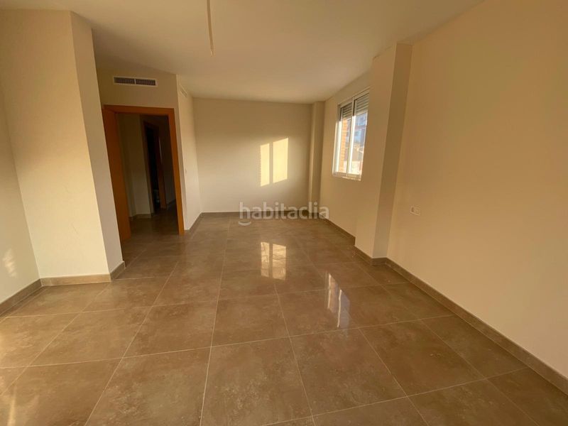 Foto ee2e1d2c-42af-476c-bbd2-9f03296d2f5c. Piso en Albaida