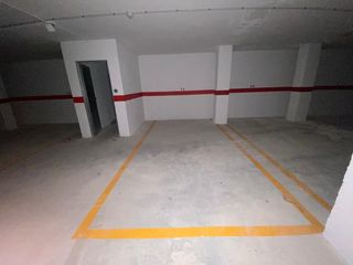 Car parking in Albaida