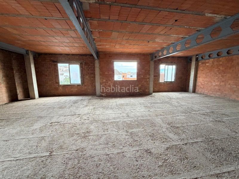 Foto 3da54508-f58e-47fb-a8b0-00fe9dc106e2. Edificio in Pobla del Duc (la)