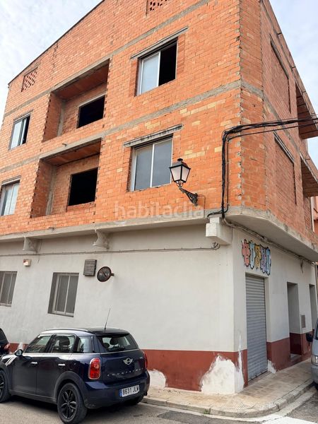 Foto 85a190e4-4251-46fb-ae70-5b4a87040ddc. Edificio in Pobla del Duc (la)