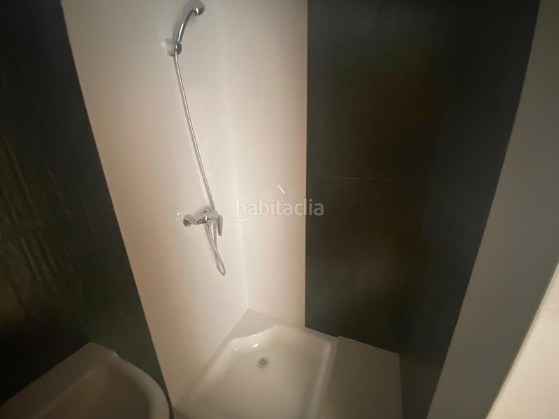 Foto dbbf66fe-abf2-4c82-b41c-5c12bf8897b6. Pis a Albaida