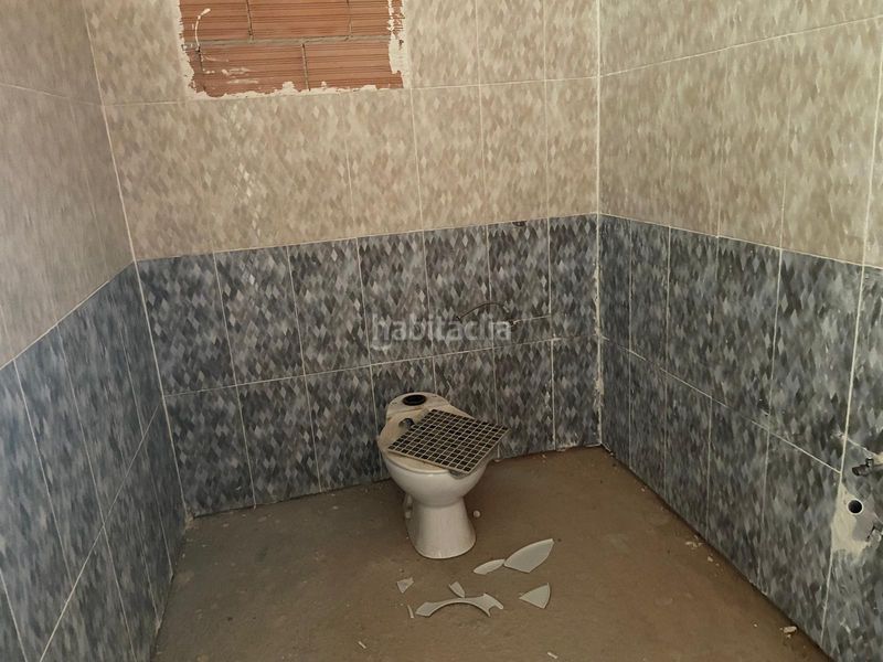 Foto 6e825476-ba12-4a23-8d18-310b4b75c274. Local comercial en Albaida