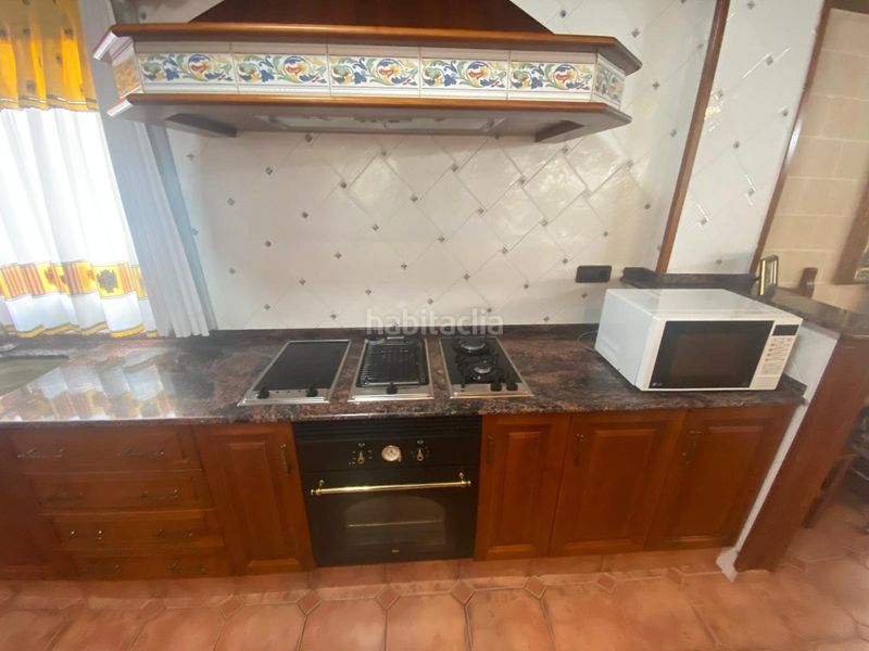 Foto 4641da9a-aaf7-4235-8e15-e94469c551a2. Casa amb calefacció aparcament a Albaida
