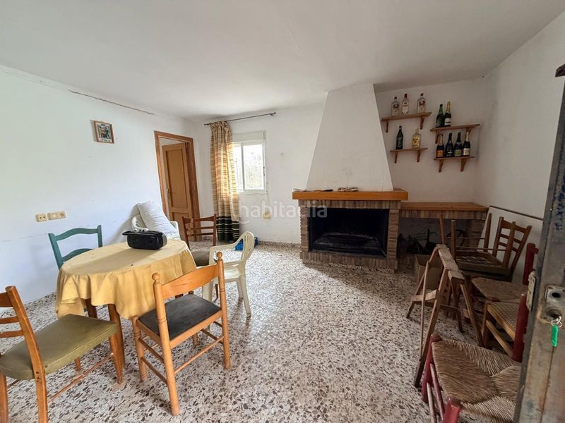 Foto fc0f0f6a-3c3c-4743-beb4-293248d43be5. Casa amb piscina a Albaida