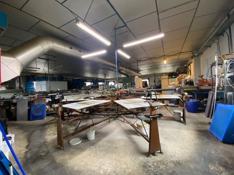 Foto 753e4a23-126c-4075-b19e-e41c7d2b9386. Nau industrial a Agullent