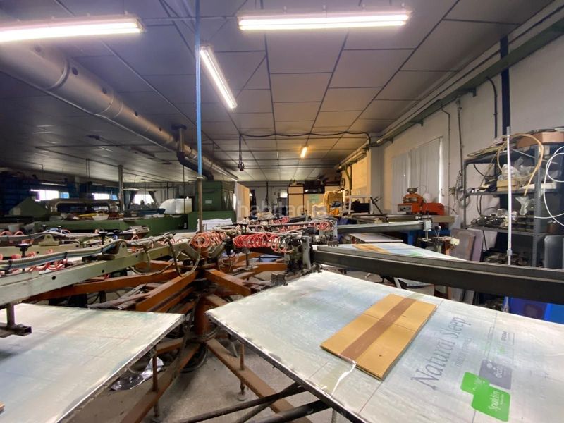 Foto 96178dc7-7df0-4959-80f2-bc32bbdd0d7d. Nau industrial a Agullent