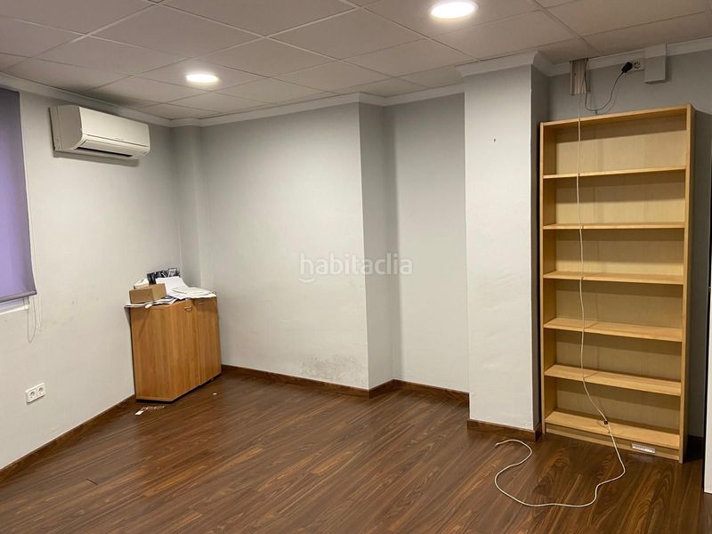 Foto 34f41a87-e25a-4cb0-959e-e324f0b2cb64. Oficina a Albaida