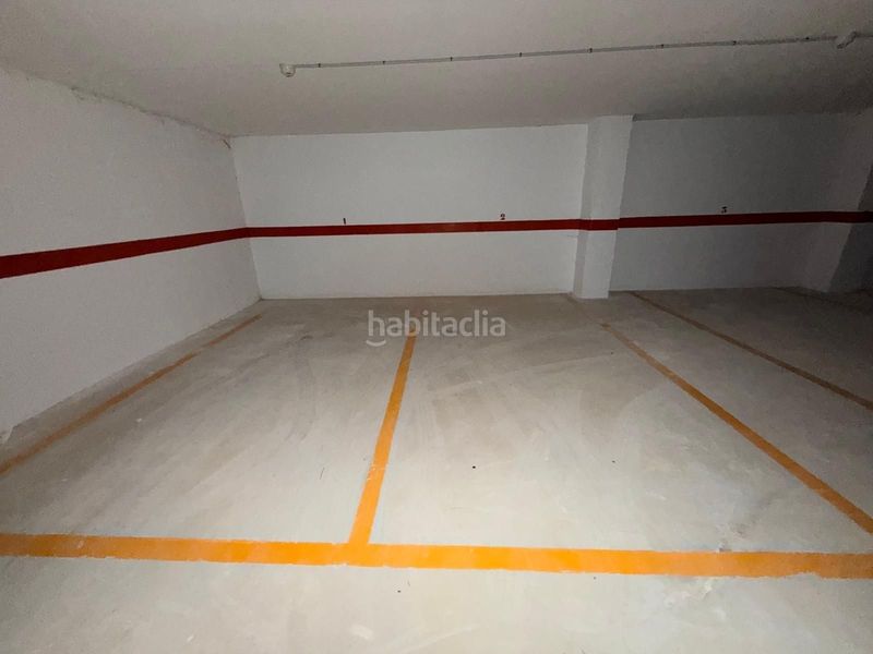 Foto 36ad1957-a37f-467c-be99-cbf8dd562623. Aparcament cotxe a Albaida